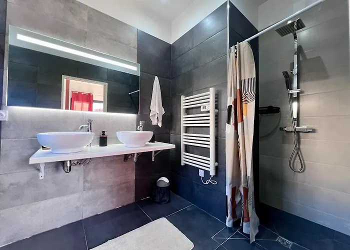 Superbe Maison De Plain Pied A Esteve *